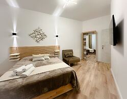 Colosseum Luxury Guesthouse