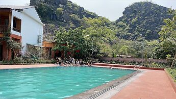 Trang An Resort
