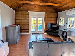 Cliff Haven on the Bay