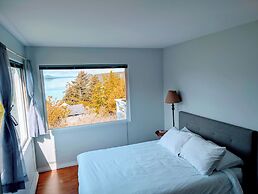 Cliff Haven on the Bay