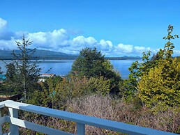 Cliff Haven on the Bay