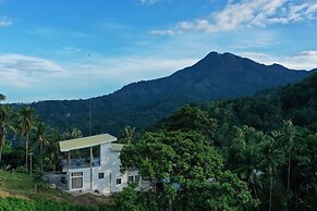Casa de Pueblo Japanese shrine