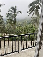 Casa de Pueblo Japanese shrine