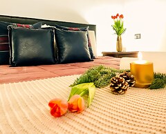 Trevi Fountain Luxury Guesthouse