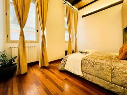 Trevi Fountain Luxury Guesthouse