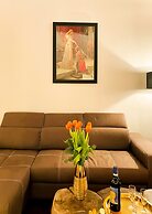 Trevi Fountain Luxury Guesthouse