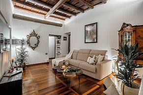 Trevi Fountain Luxury Guesthouse