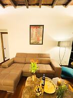 Trevi Fountain Luxury Guesthouse