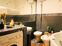 Trevi Fountain Luxury Guesthouse