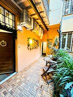 Trevi Fountain Luxury Guesthouse