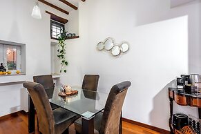 Trevi Fountain Luxury Guesthouse