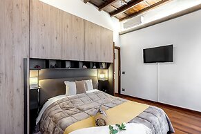 Trevi Fountain Luxury Guesthouse