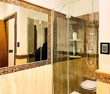 Trevi Fountain Luxury Guesthouse