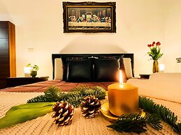 Trevi Fountain Luxury Guesthouse