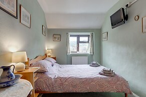 Charming Historical Cottage in Scarborough