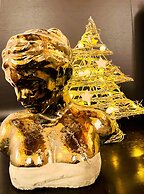 Trevi Fountain Stylish Guesthouse