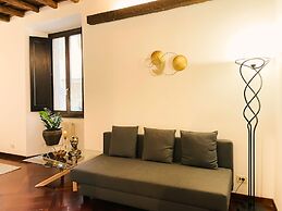 Trevi Fountain Stylish Guesthouse