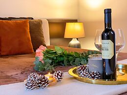 Trevi Fountain Stylish Guesthouse