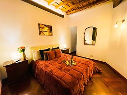 Trevi Fountain Stylish Guesthouse