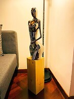 Trevi Fountain Stylish Guesthouse