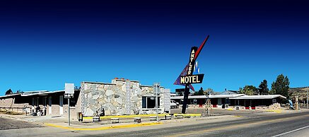 Antler Motel