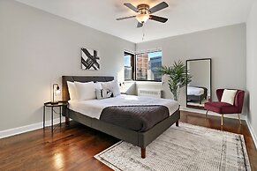 Comfy 2BR Rogers Park Apt in Sheridan