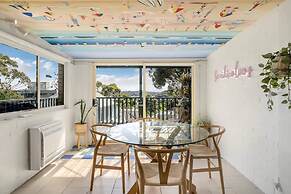 Harbourside Pad With Waterfront Views