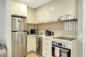 Bright 1 Bedroom Unit in the Heart of Manly