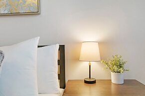 Relaxing 1BR Home near Stores in Bell