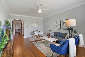 Classic & Charming 2BR Apt in Lincoln