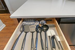 Classic & Charming 2BR Apt in Lincoln