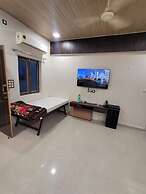 Goroomgo Kashi Paradise Varanasi