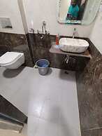 Goroomgo Kashi Paradise Varanasi