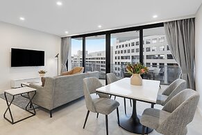 Meriton Suites Canberra
