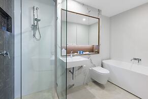 Meriton Suites Canberra