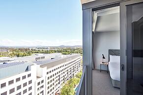 Meriton Suites Canberra