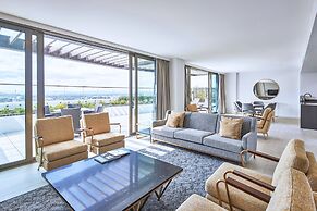 Meriton Suites Canberra