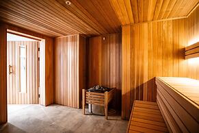 Meriton Suites Canberra