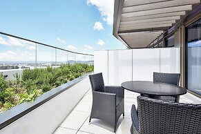 Meriton Suites Canberra