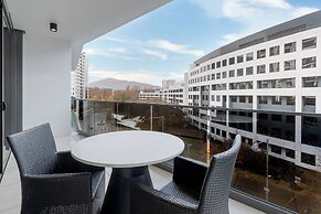 Meriton Suites Canberra