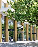 Meriton Suites Canberra