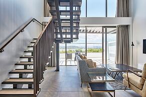 Meriton Suites Canberra