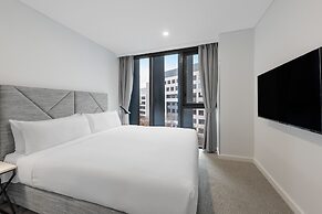 Meriton Suites Canberra