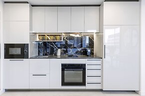 Meriton Suites Canberra