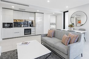 Meriton Suites Canberra