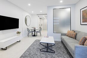 Meriton Suites Canberra