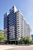 Meriton Suites Canberra