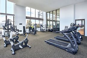 Meriton Suites Canberra