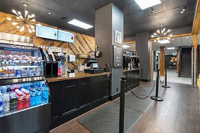 Thousand Hills Resort Hotel