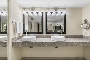 Thousand Hills Resort Hotel